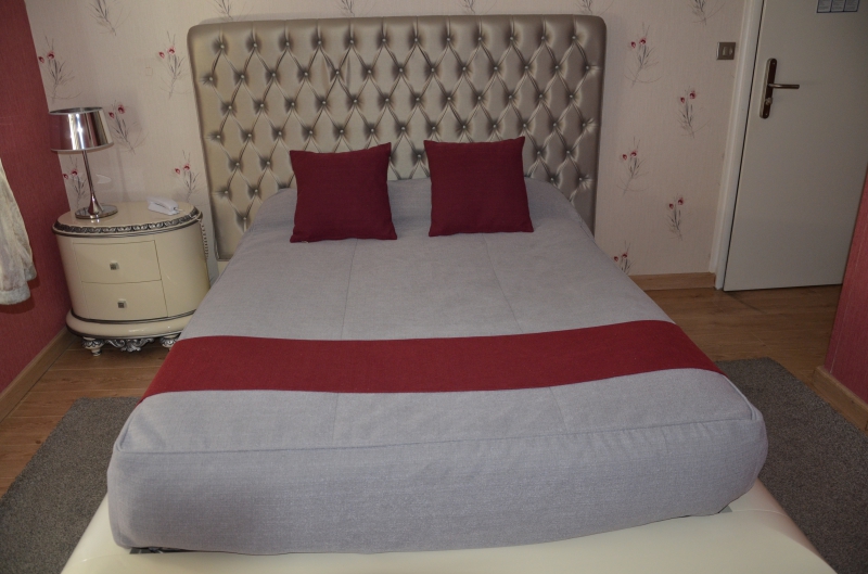 Chambre avec baignoire à Orléans